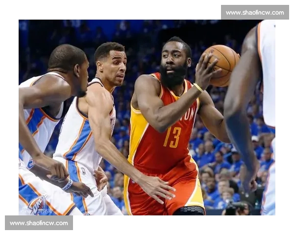 火箭对决雷霆季后赛第四战攻防博弈与胜负关键解析全景观察前瞻