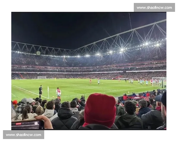 沙尔克04对阵曼联欧战焦点之夜豪门碰撞引爆期待悬念与激情对决